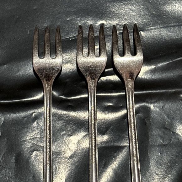 Oneida Ltd Simon L. & George H. Rogers Company Stainless Steel Cocktail Forks - Picture 5 of 7